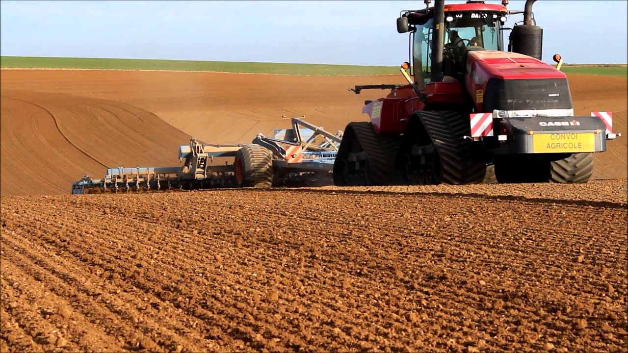 Case IH Quadtrac 600 and Lemken Kompaktor 12m
