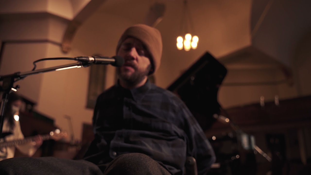 Freaque - Green Grass (Tom Waits Cover)