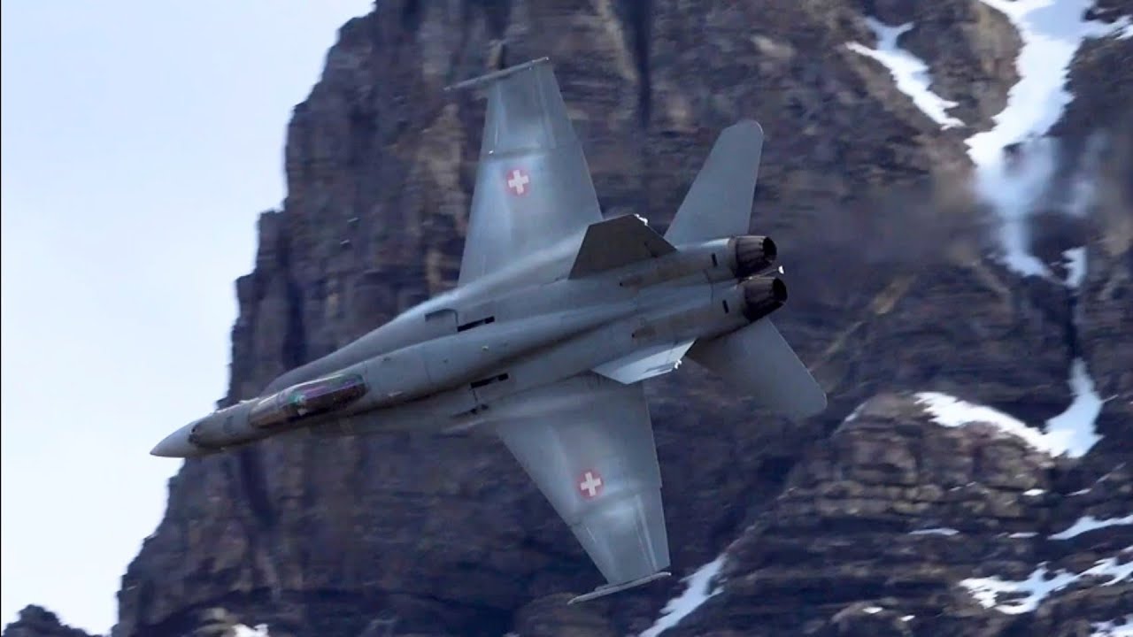 Axalp 2024 Live Firing Training and Spectacular Flyby's F/A-18 C Swiss Airforce 16.10.24
