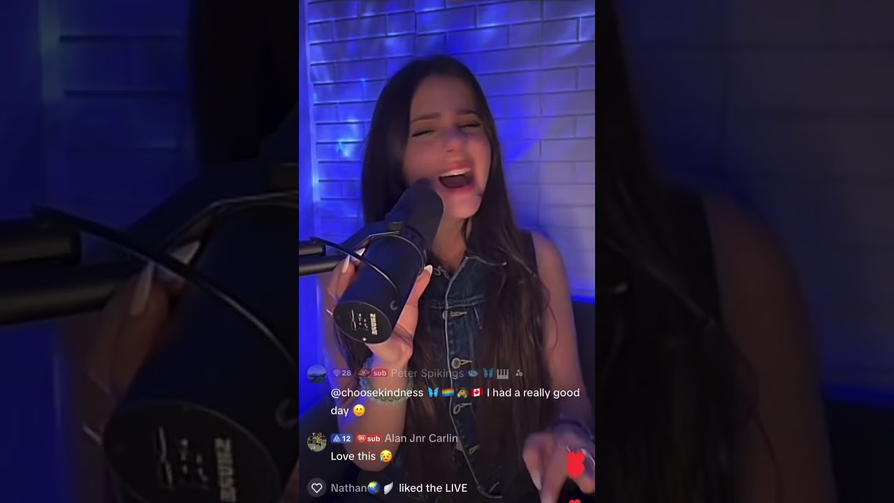 @elenasidiro  she used to be mine 