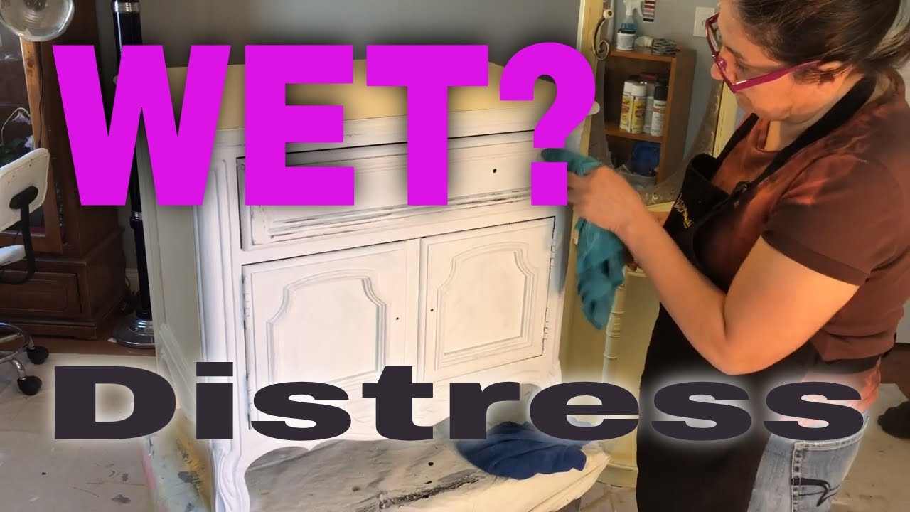 How to Wet Distress Chalk Paint