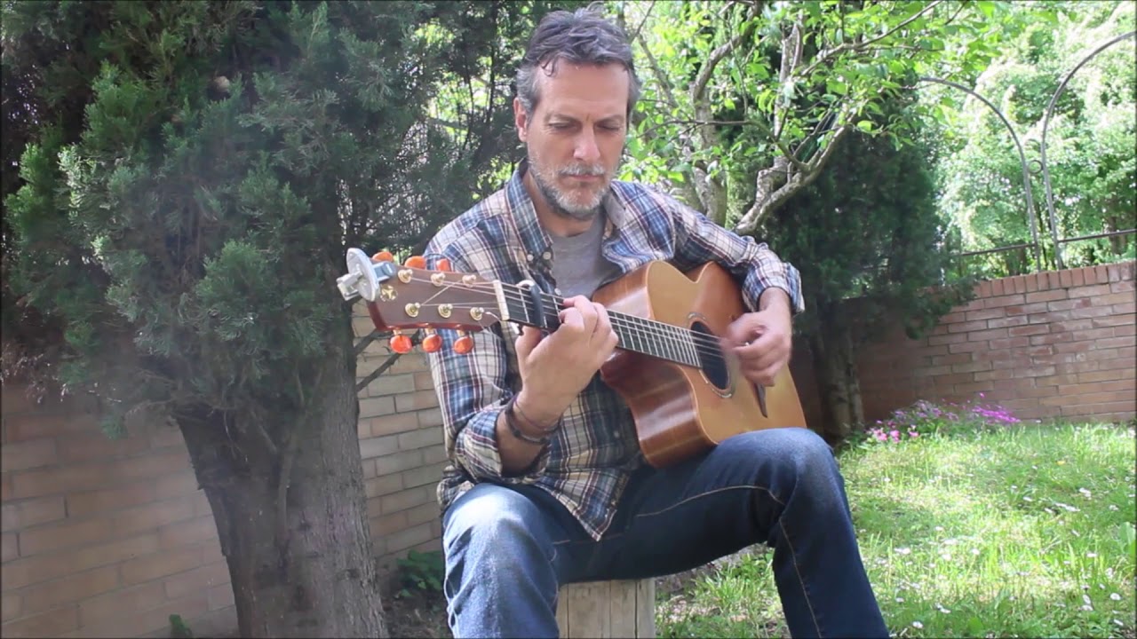 FEAR A' BHATA (The Boatman) - Scottish Traditional, played in Fingerstyle on McIlroy A25C Guitar