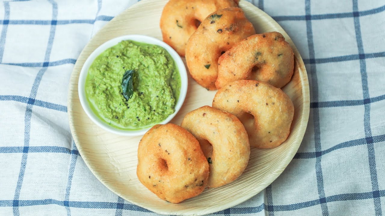 Medu Vada Recipe - How To Make Medu Vada Recipe - Crispy Medu Vada