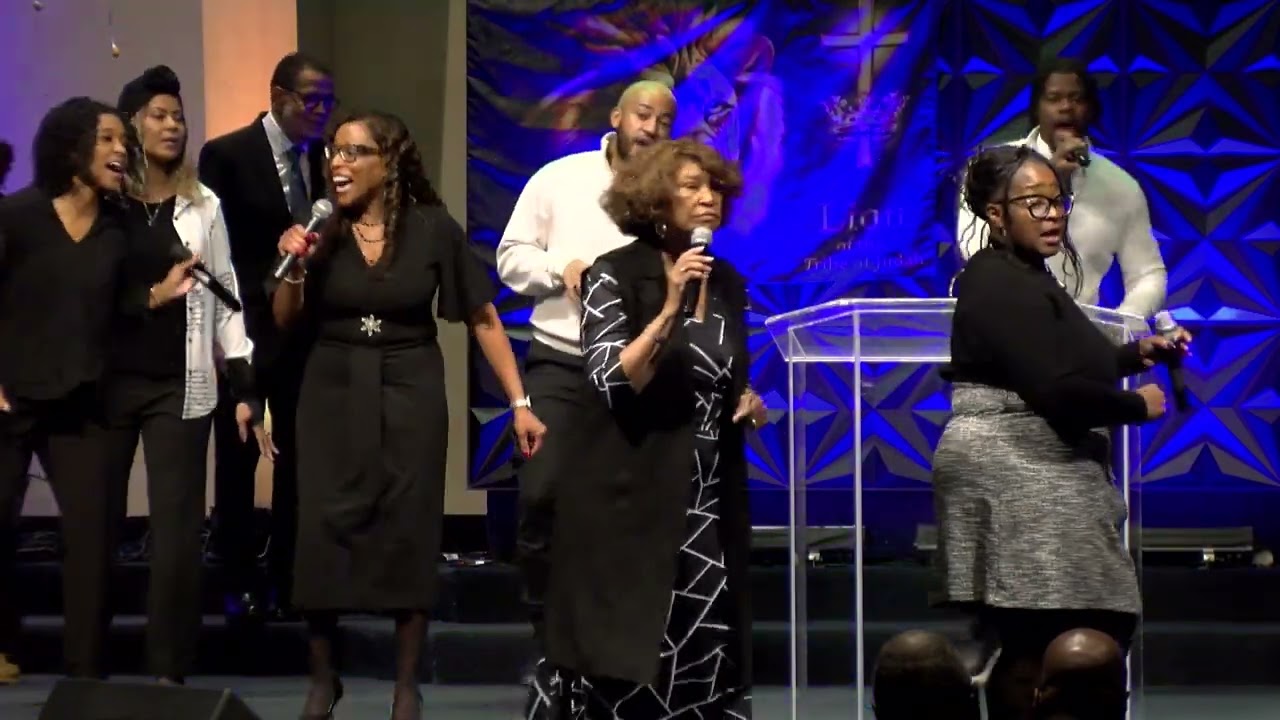 Rev. Larry L. Macon Jr. | 