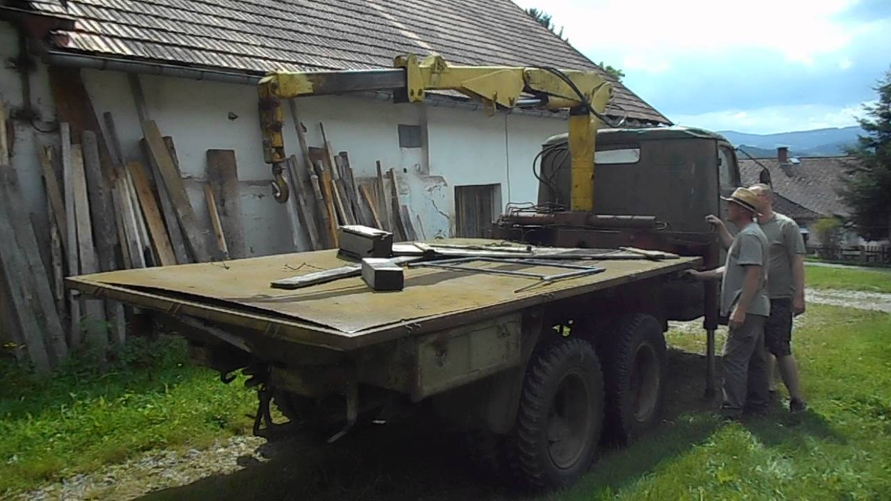 Praga V3S s HR3001