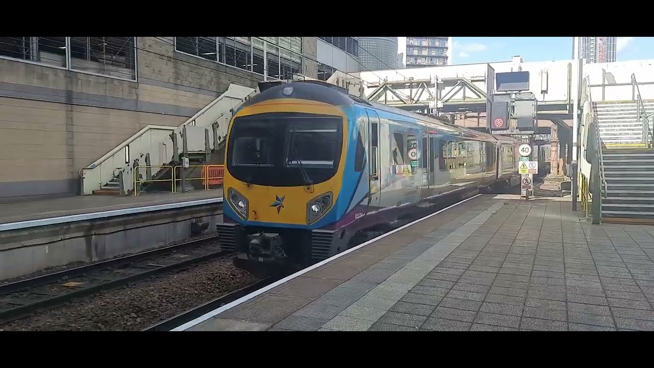 Trains at: Manchester Victoria | 01/06/2024