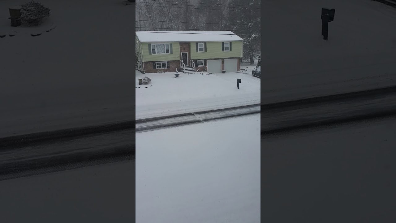 Snowplow Vs. Manhole Cover!!!!😱😱