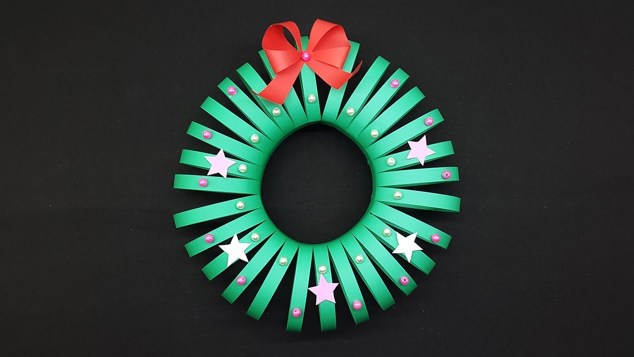 Easy Paper Wreath making tutorial - DIY Christmas Wreath