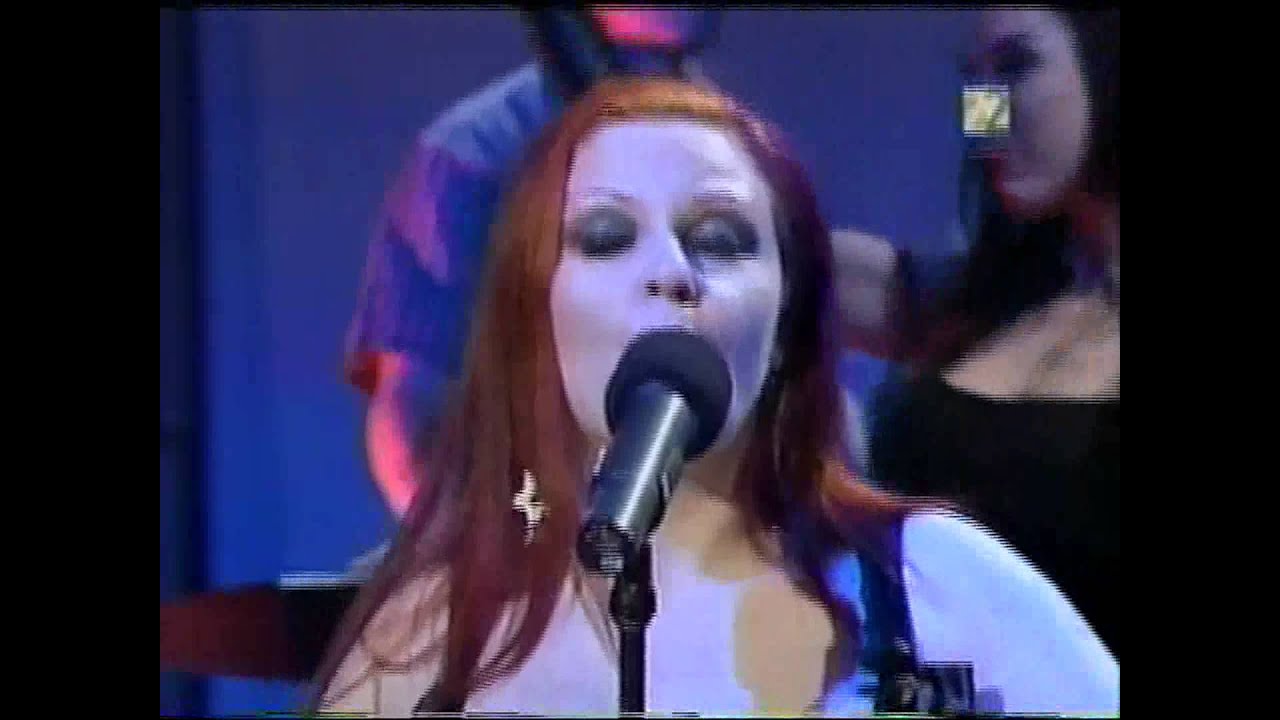 Eugenia León entrevista a Alaska.