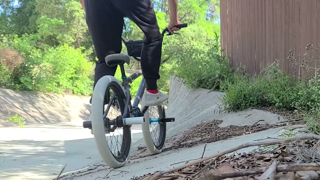 Beginner BMX Street Session (1st Week Back on the BMX!:)