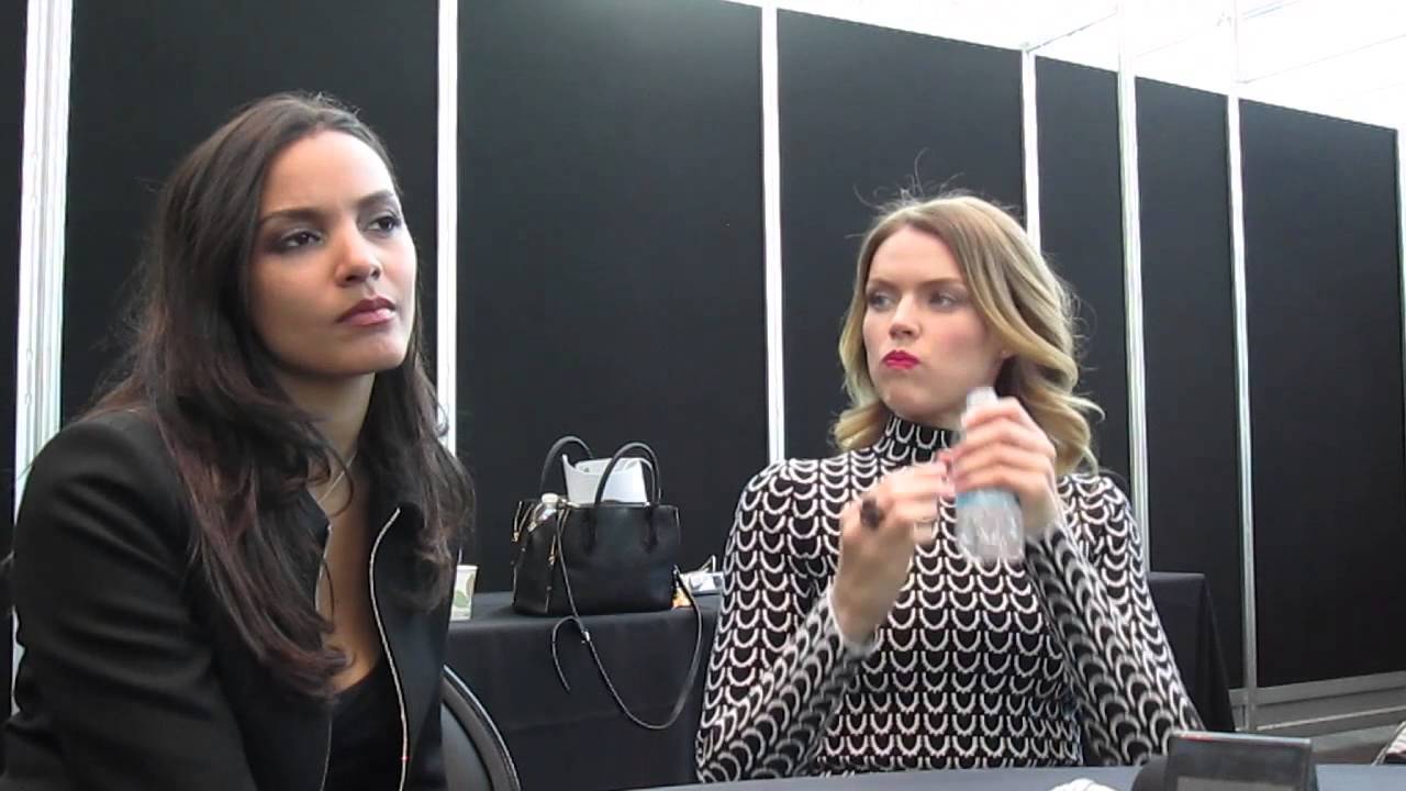 Jessica Lucas & Erin Richards NYCC 2015 Gotham