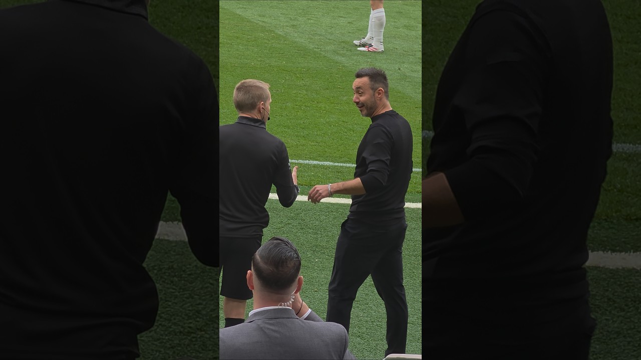 ROBERTO DE ZERBI Z CZWARTYM OFICJALNYM