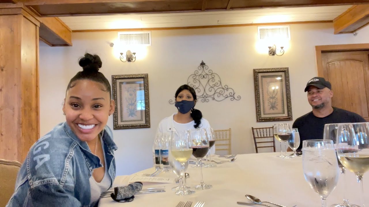 FOOD TASTING FOR OUR WEDDING!