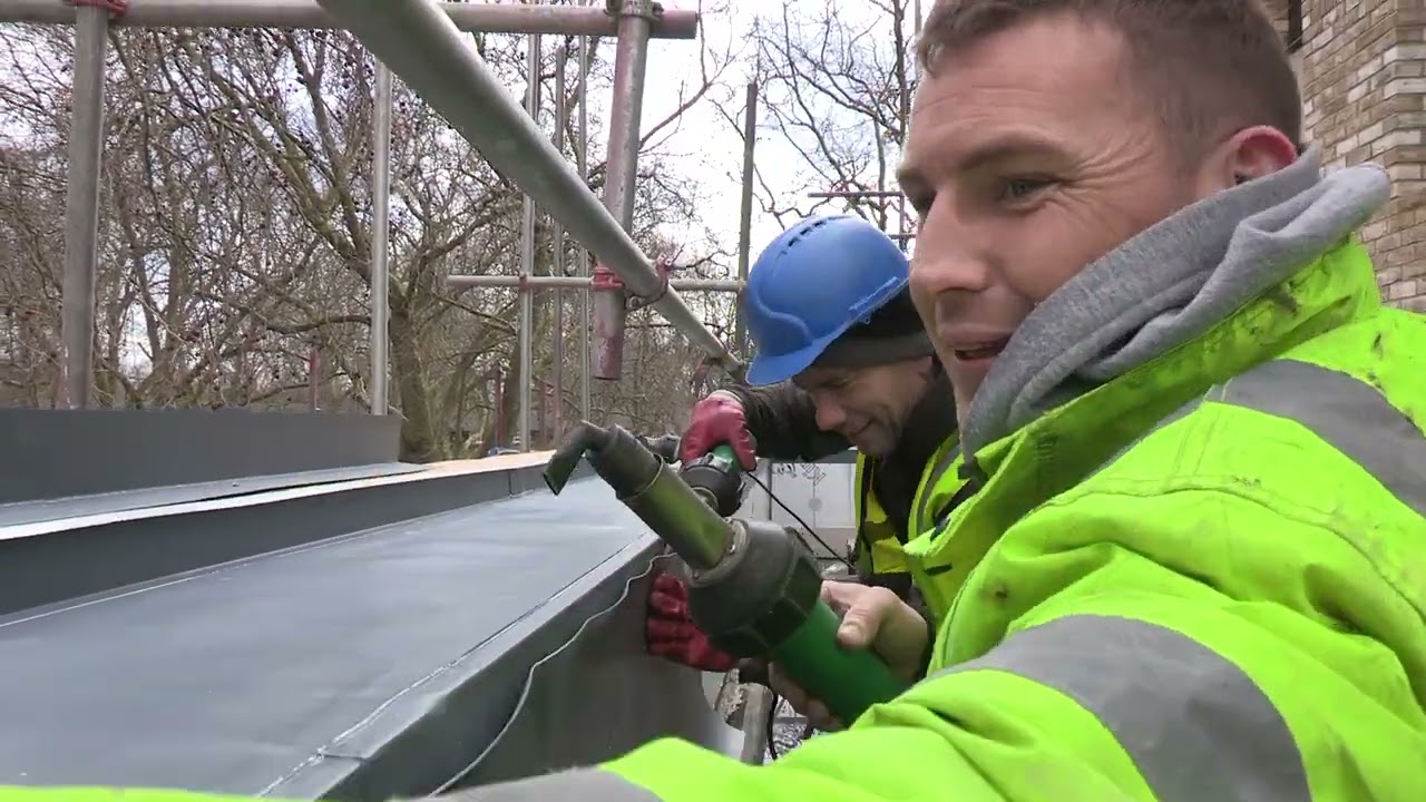 CRISP COURT AND GASCOYNE COMMUNITY CENTRE CONSTRUCTION  IN HACKNEY
