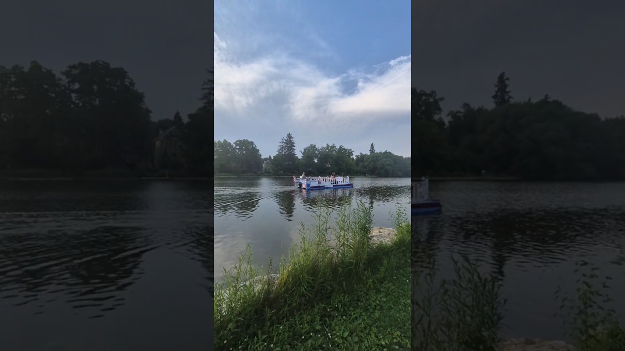 Boat rides, live music & small town magic 💛🎶 🛶 