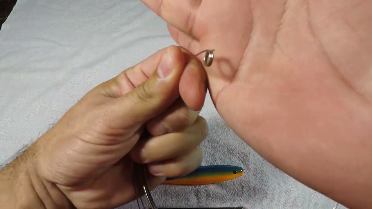 Dica de como fazer ARGOLA Split Rig  para sua isca artificial, fácil e rápido de fazer. #pescaria
