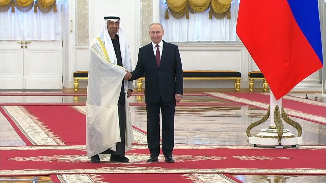 بوتين يستقبل رئيس الإمارات الشيخ محمد بن زايد آل نهيان | AFP