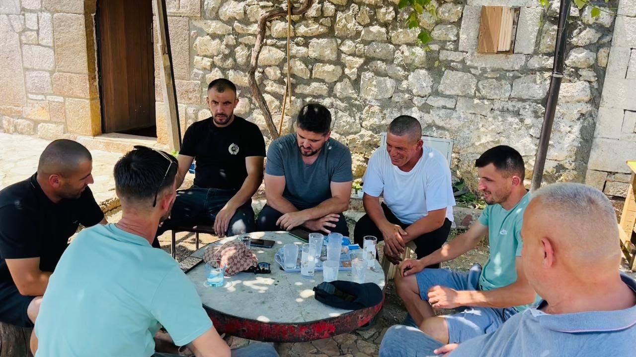 Fshati shqiptar që dënohet me vdekje - Shqipëria Tjetër
