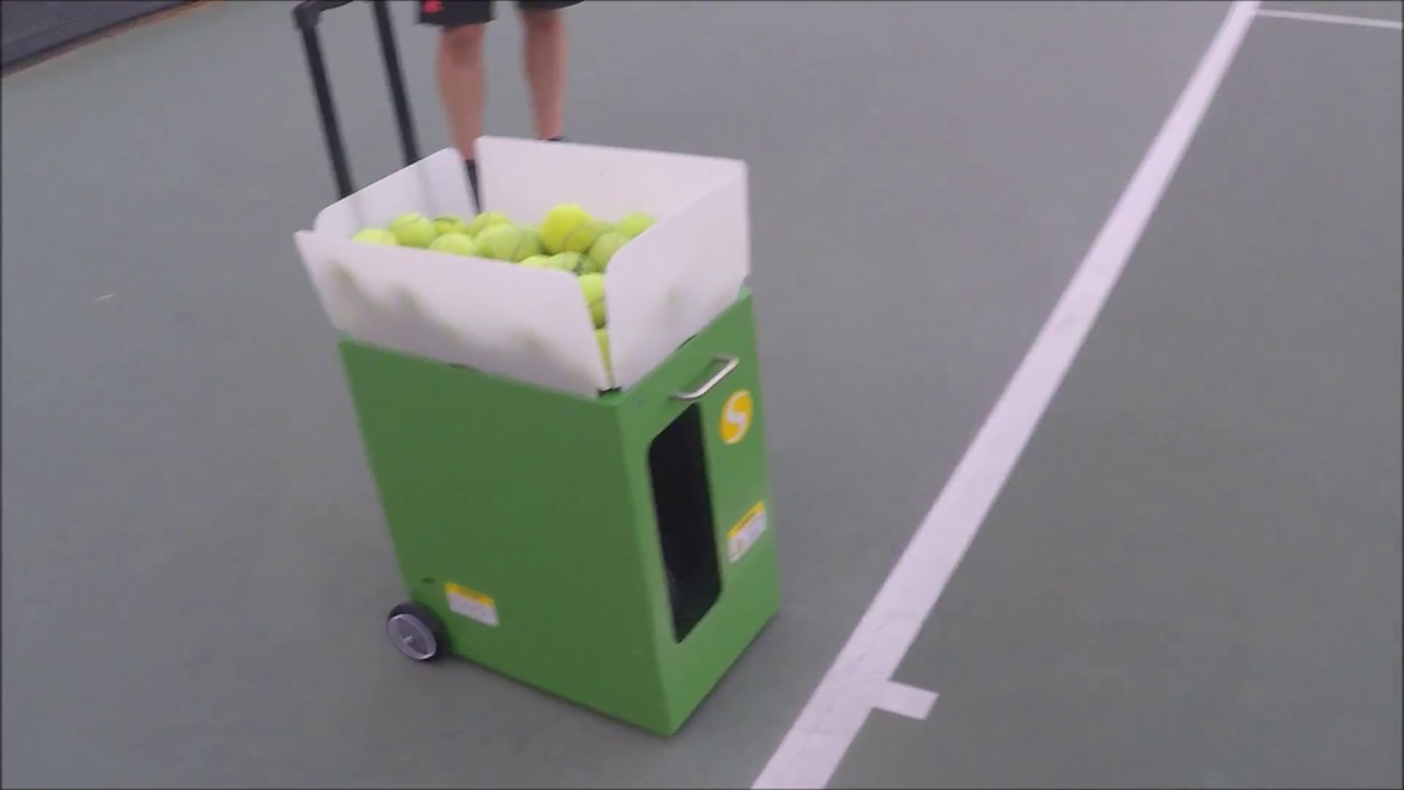 Trying out the Spinshot Player Tennis Ball Machine