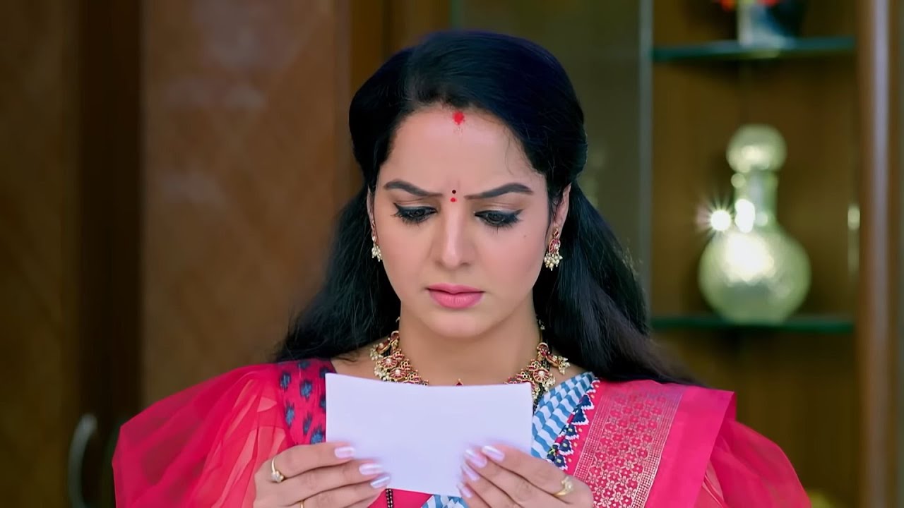 వాళ్ళకి ఎం కావాలో అది తీసుకోరా | Oohalu Gusagusalade | Full Ep 352 | Zee Telugu | 23 June 2022