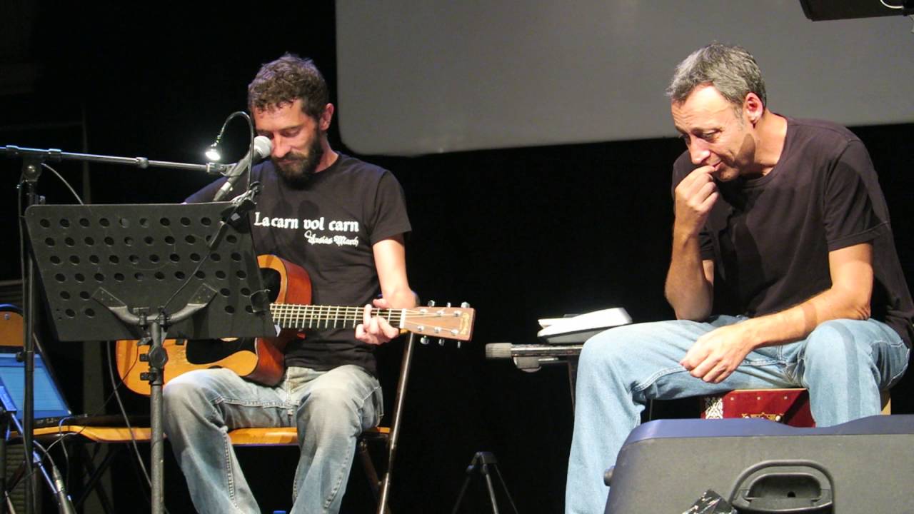Granell de m&agrave; en m&agrave;. Borja Penalba i Francesc Any&oacute;.