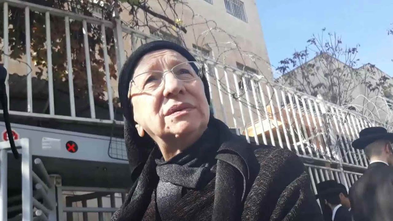הארגון החרדי שמעודד נערות להשתמט: "אם נכנסים לשם לא יוצאים"