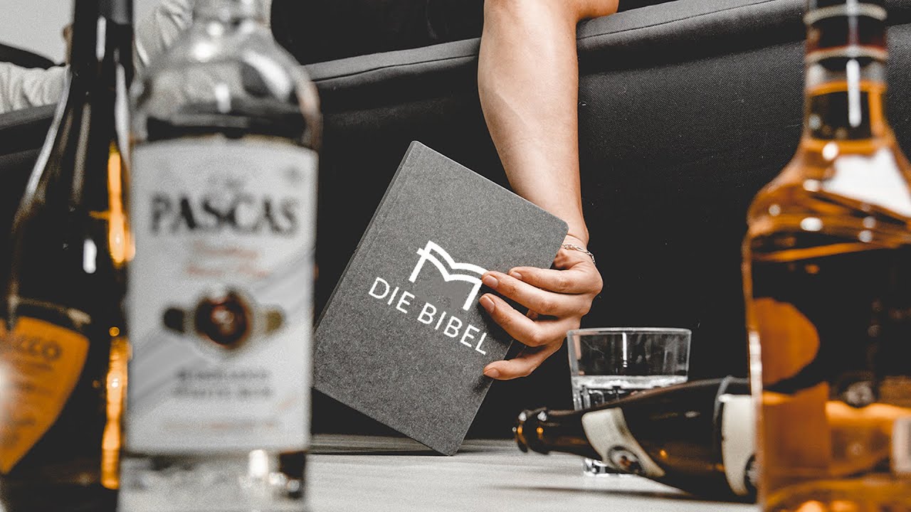 Alkohol trinken als Christ: was sagt die Bibel dazu? (Ist Alkohol eine Sünde)