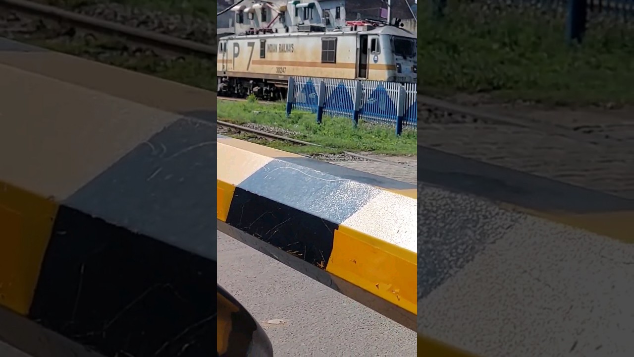 Train Horn Sound Effect GZB WAP7 30247 with Unchahar Express