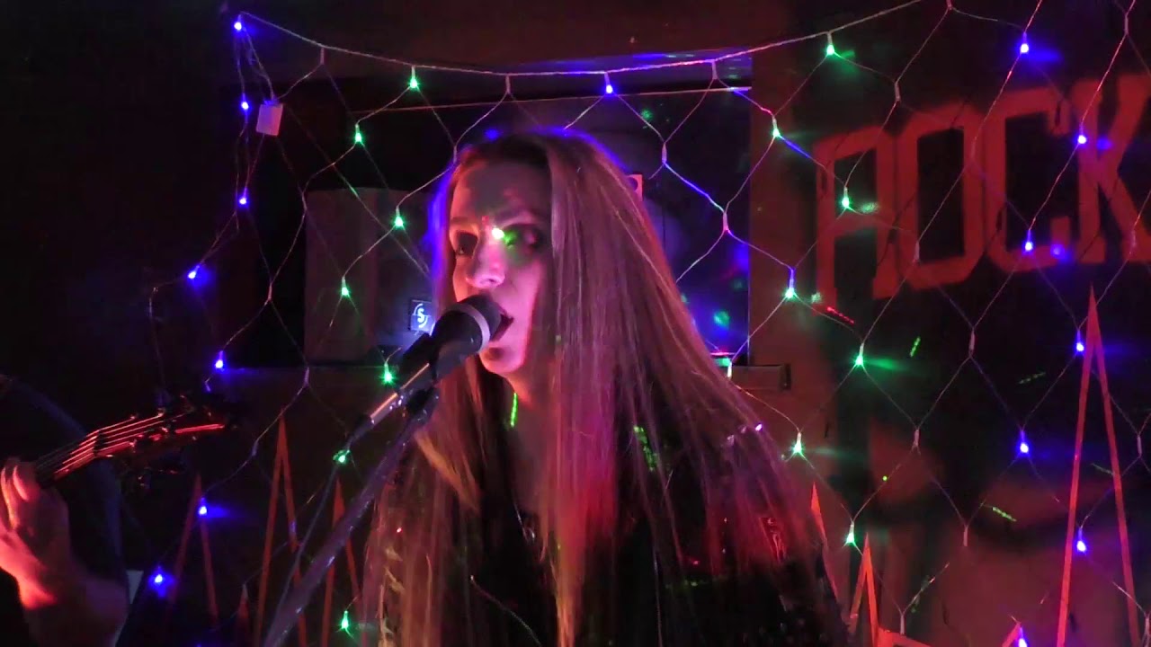 AnnA Konda The Rasmus cover   Ten Black Roses in RockSin 03 10 2020