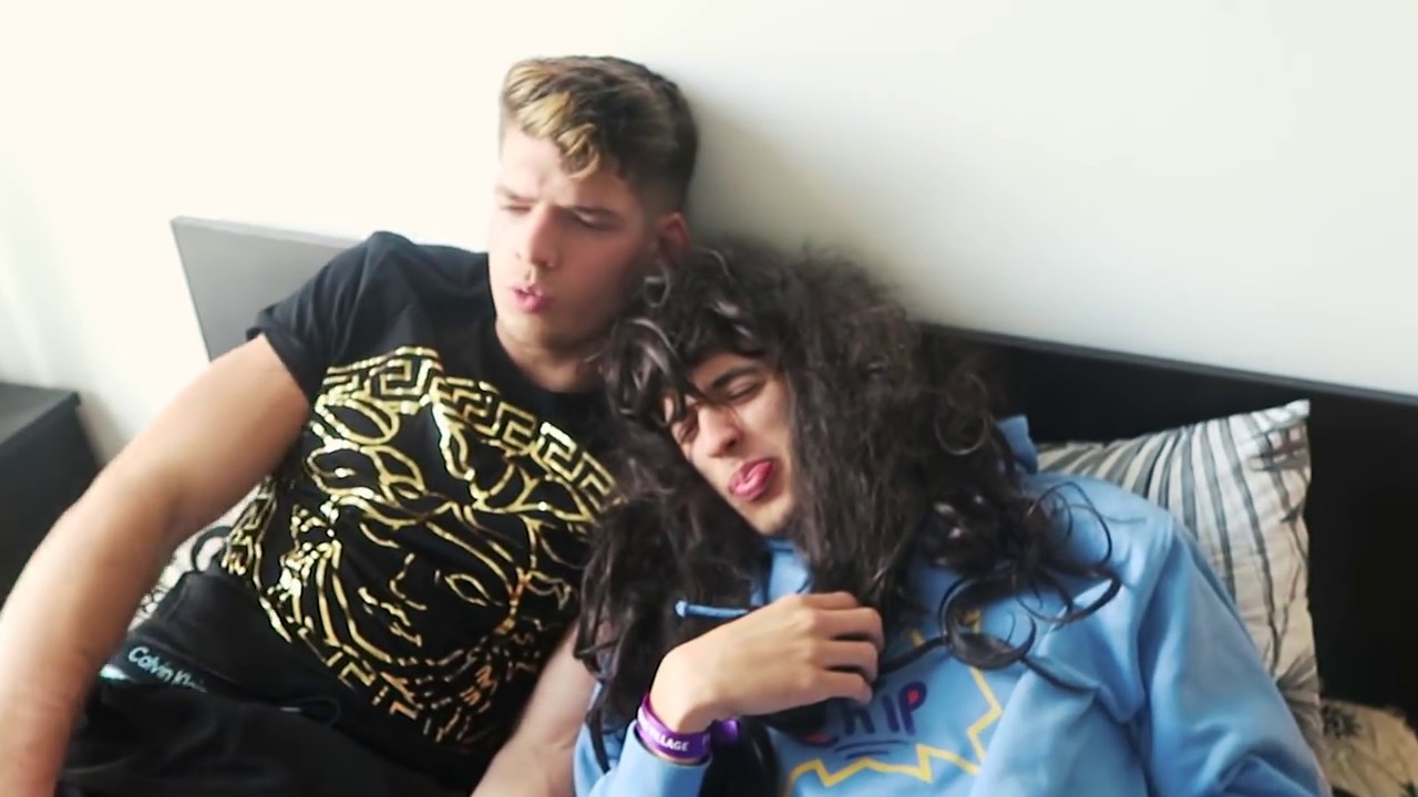 MY 'GIRLFRIEND' JESSICA IS ON LOVE ISLAND...