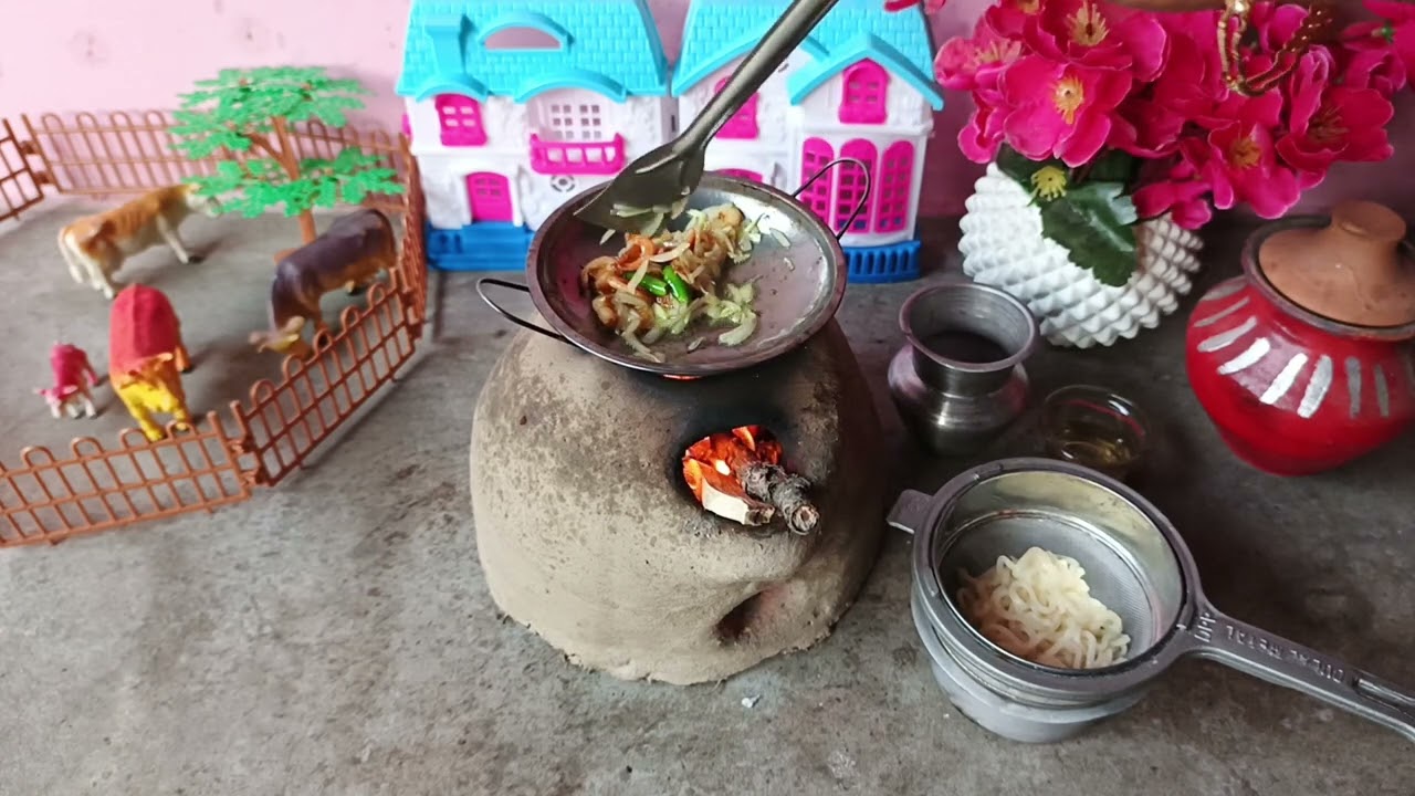 চিংড়ি মাছ দিয়ে ম্যাগি নুডলস| মিনি কিচেন। 