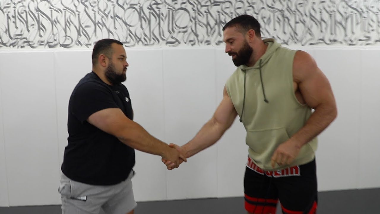 Рестлер Стив, победитель оставляет себе грузовик...