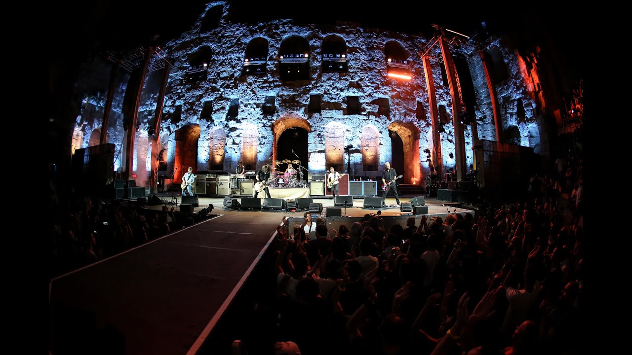 Landmarks Live in Concert-Foo Fighters Live at the Acropolis. Behind the scenes show