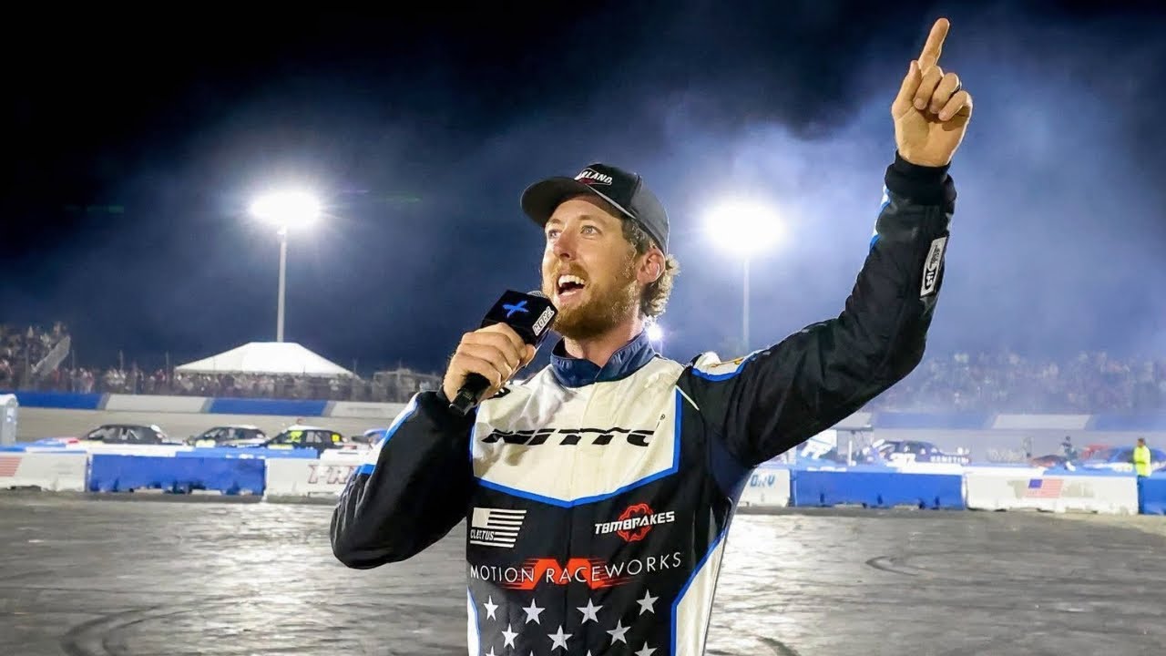 My Awesome Time At Cleetus McFarland's Freedom 500