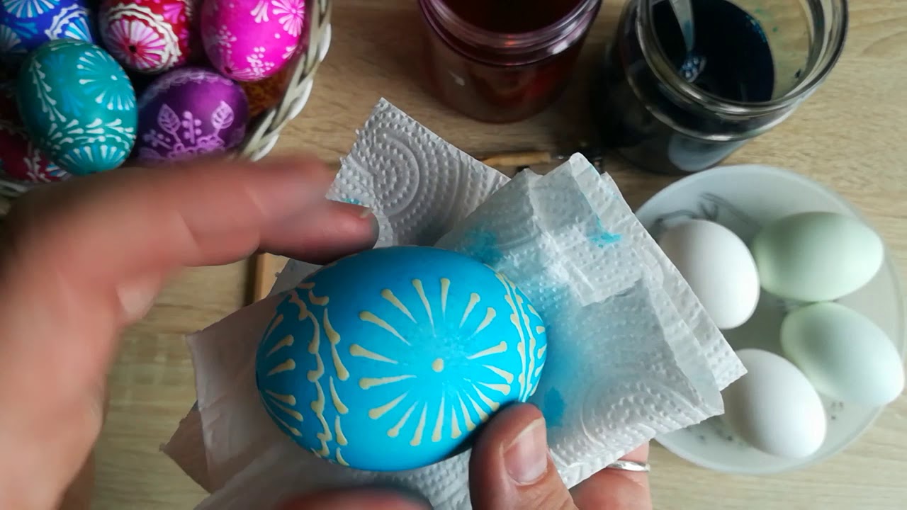 PISANKA BATIKOWA PISANA WOSKIEM ZA POMOCĄ SZPILKI