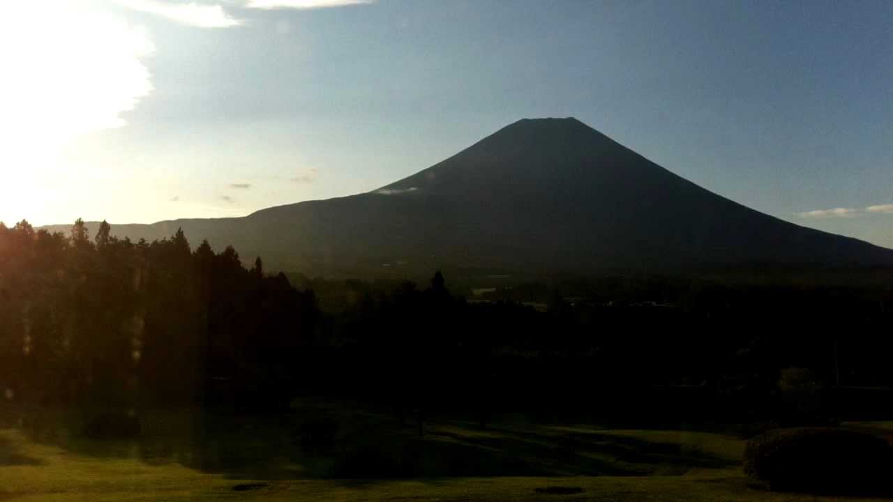 Timelapse of Sunrise over Mt Fuji in Japan!