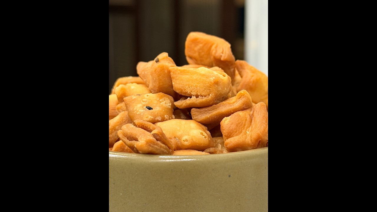 Crispy Namakpara Recipe | Easy Homemade Tea Time Snack