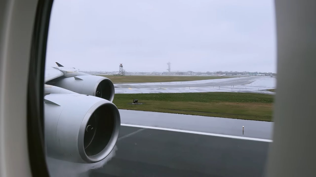 Firm, Swerving Landing! | Singapore A380 | New York JFK