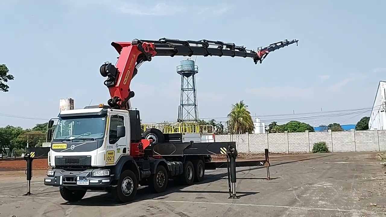 Apresentação Guindaste PK 100002 Performance, Caminhão Volvo VM 330.