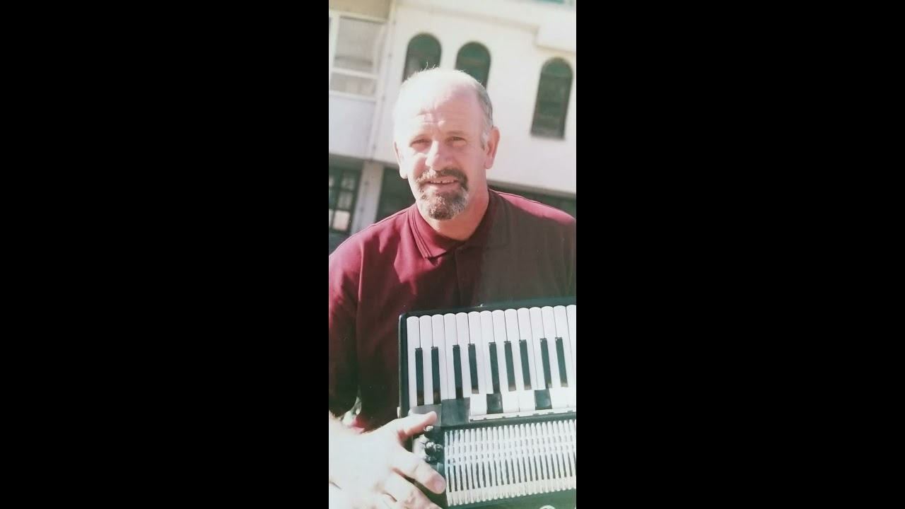 Nezir Muratović (BEGE) Zapalio du&scaron;man goru
