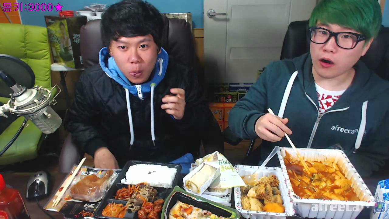 몽키BJ(갑과을먹방! 캡사이신떡볶이+튀김+만두+도시락+피자+훈제닭)