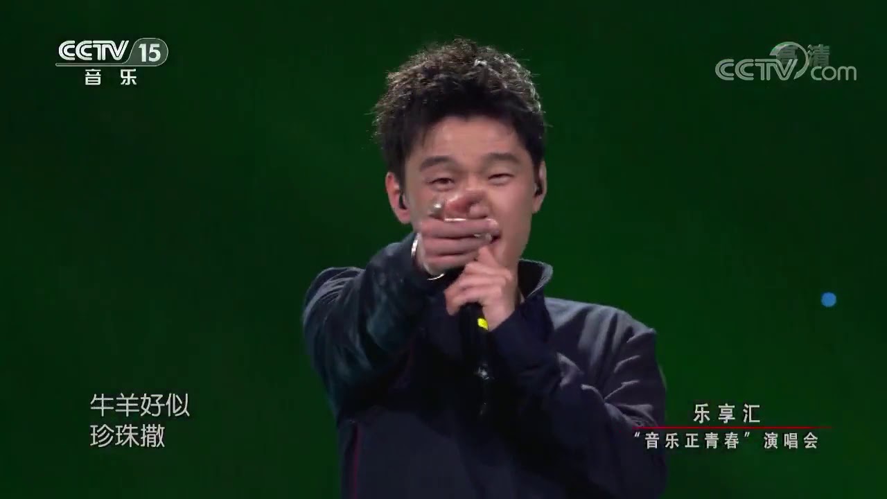 傲日其愣《美丽的草原我的家》新风格演唱，前半部蒙语温柔深情，后半段蓝调时尚活力，独特转换于无形间令人痴迷心醉！！