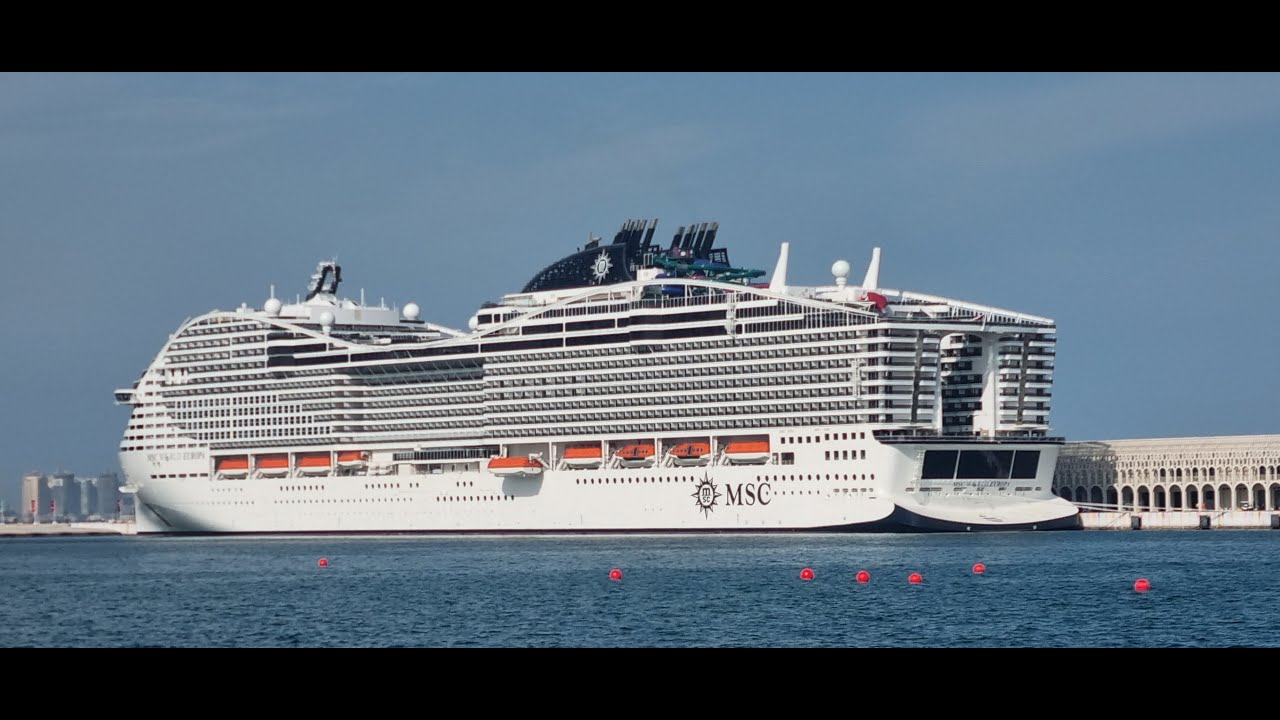 MSC World Europa - Schiffs Taufe in Doha 13. November 2022