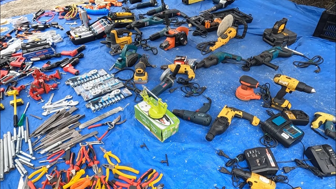 FEIRA DO ROLO DE SÃO BERNARDO em SÃO PAULO CAÇADA MÁQUINAS E FERRAMENTAS ANTIGAS