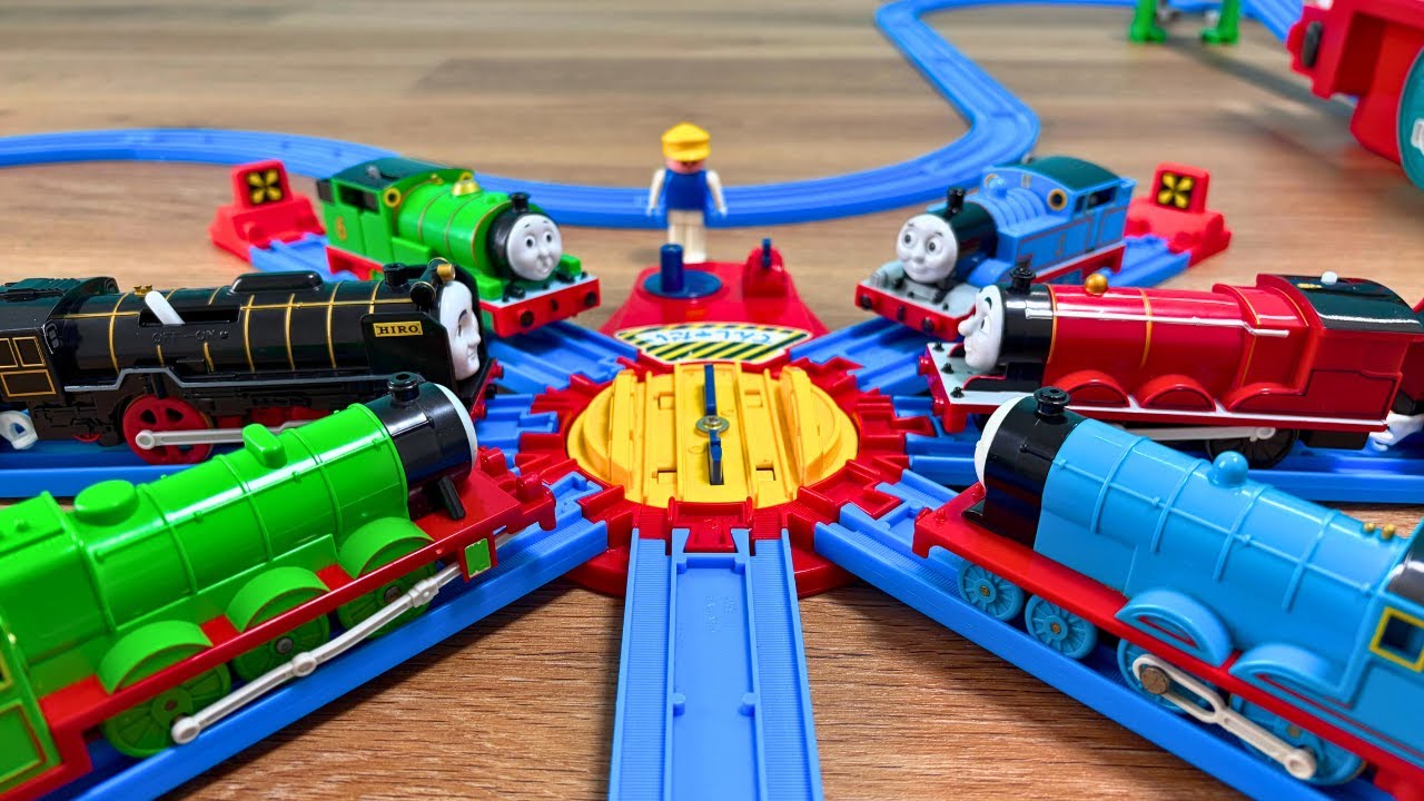 Plarail: Thomas & Friends spin on the turntable and then depart to run all around!