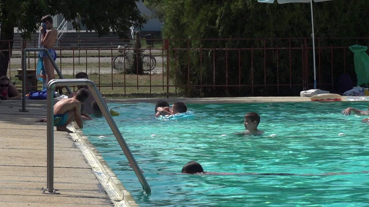 2025.07.01. Ingyen csobbanhatnak a Zenta községi diákok