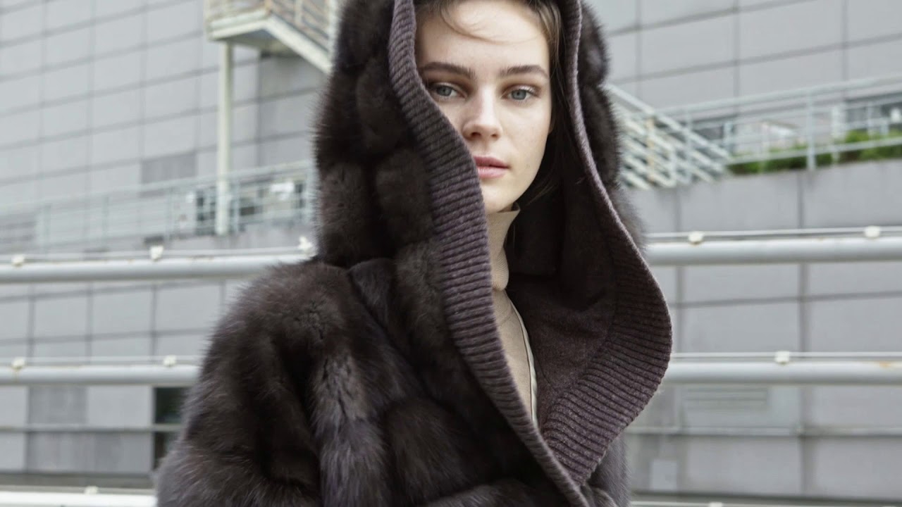 Sfilata pellicce donna | Paolo Moretti Milano