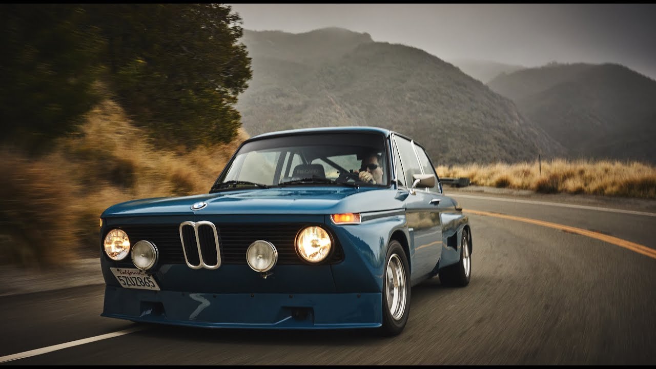This custom widebody BMW 2002 is the perfect canyon carver