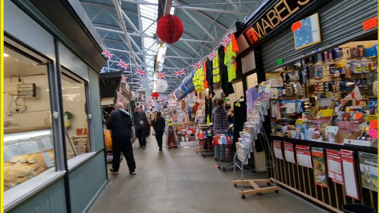 THE INDOOR MARKET ON THE HIGH STREET BRIERLEY HILL
