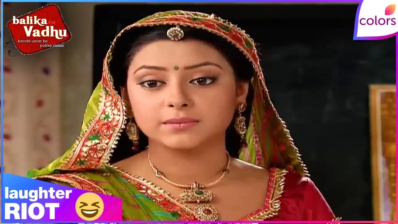 Balika Vadhu | Gauri gets Praised at Work; Sumitra Feels Bad for Anandi; Anandi Questions a Guruji.